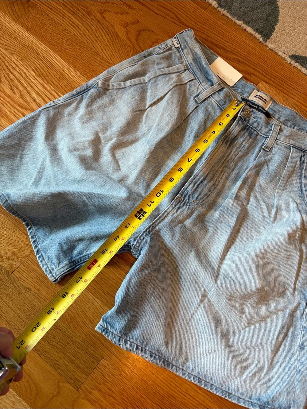 Citizens of Humanity Maritzy Shorts Size 30 NWT